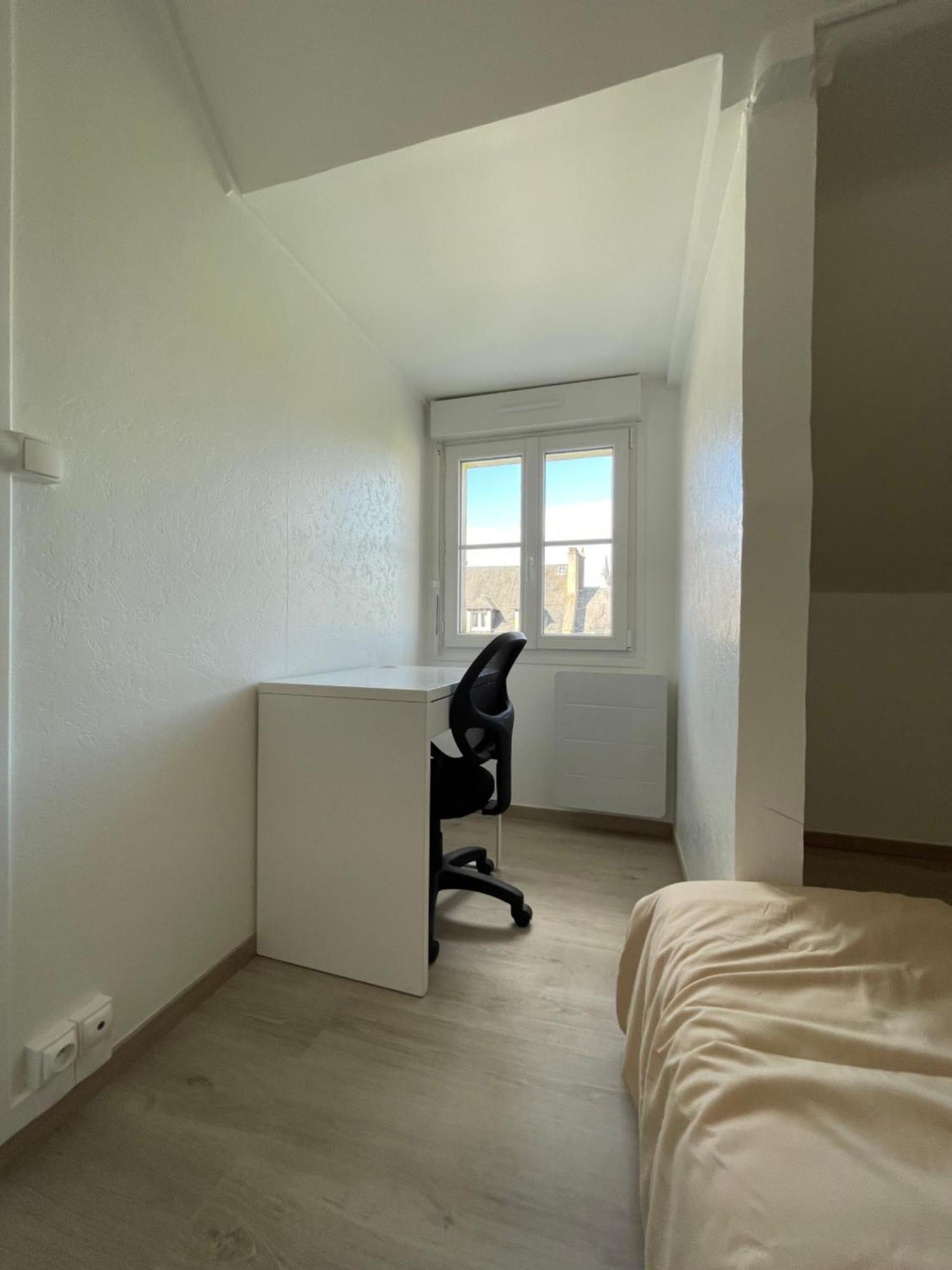 Apartment Renove Equipe, Centre Ville, Proche De La Gare Et Commerce *
